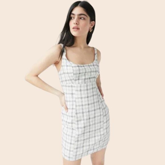 UO Urban Outfiitters Winona Ivory Plaid Linen Mini Dress Size Small - Picture 1 of 15